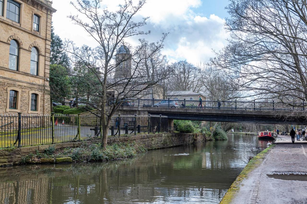 Riverside Balcony Apartment With Parking Just Minutes To Saltaire Shipley (West Yorkshire) Exterior foto